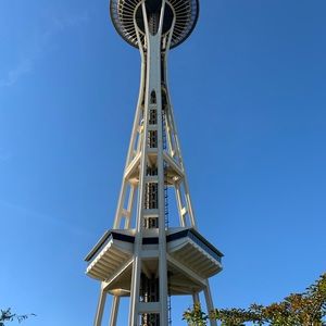 Meet your Posher, Anahy